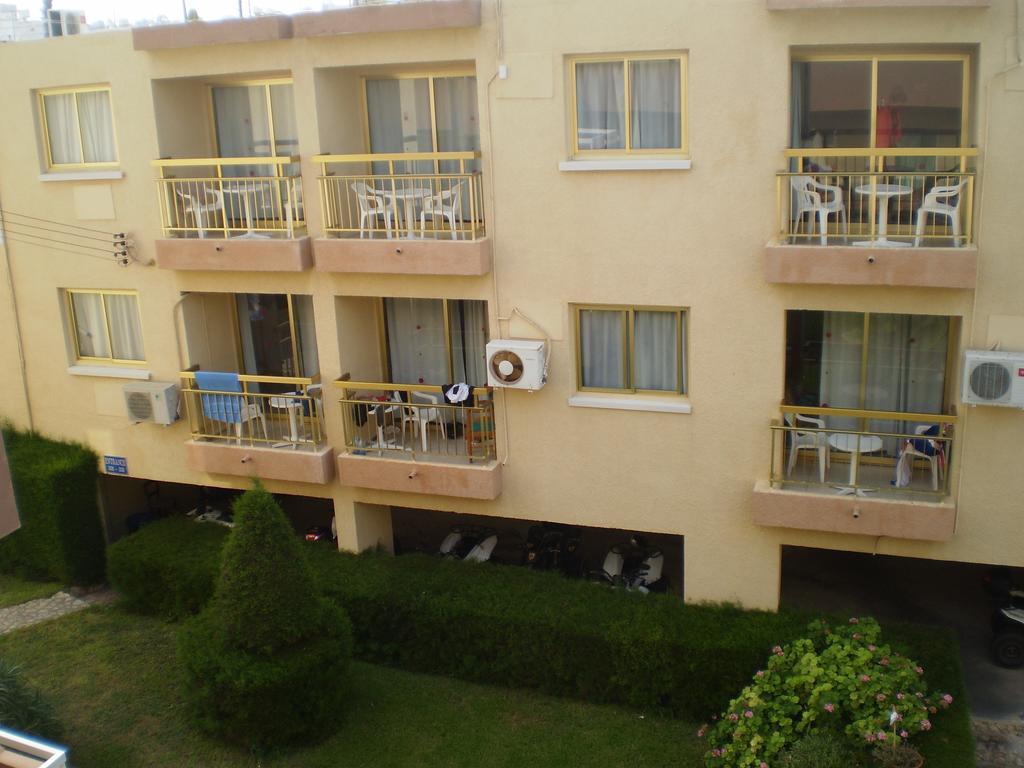 Barbara Tourist Apartments Ayía Nápa Extérieur photo
